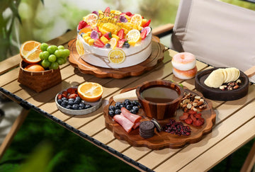 Metal vs. Acrylic vs. Wood Cake Stands: Which Is Best?